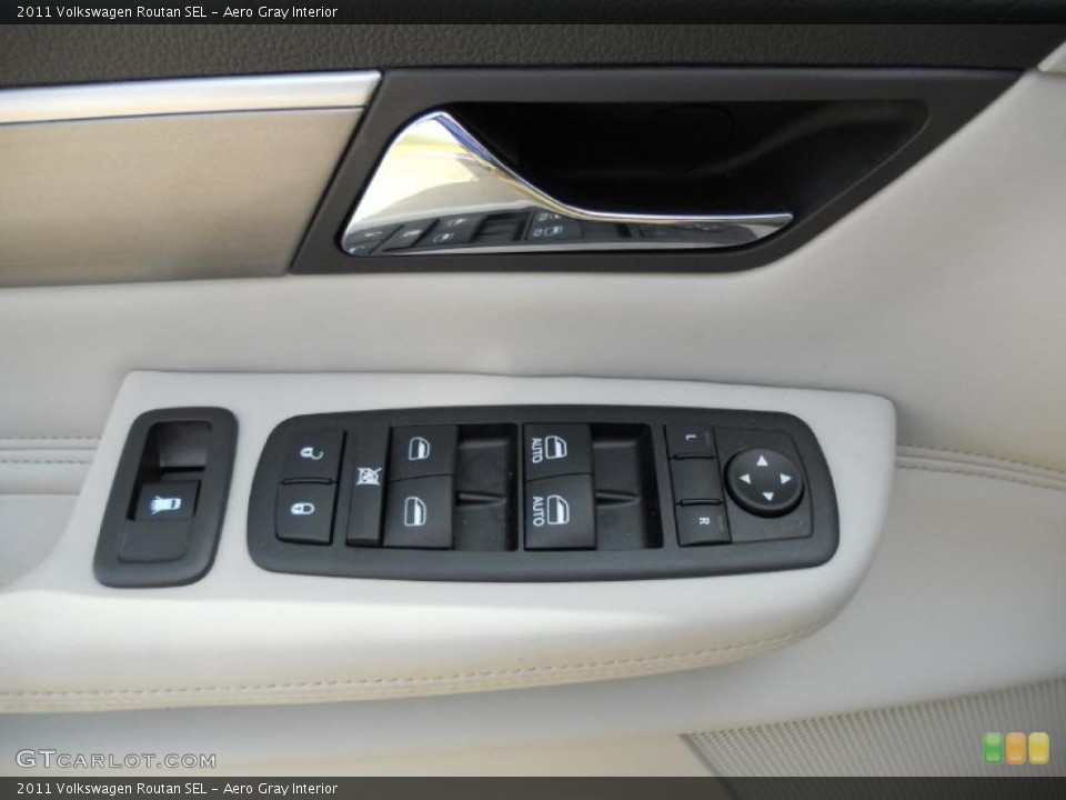 Aero Gray Interior Controls for the 2011 Volkswagen Routan SEL #48498928