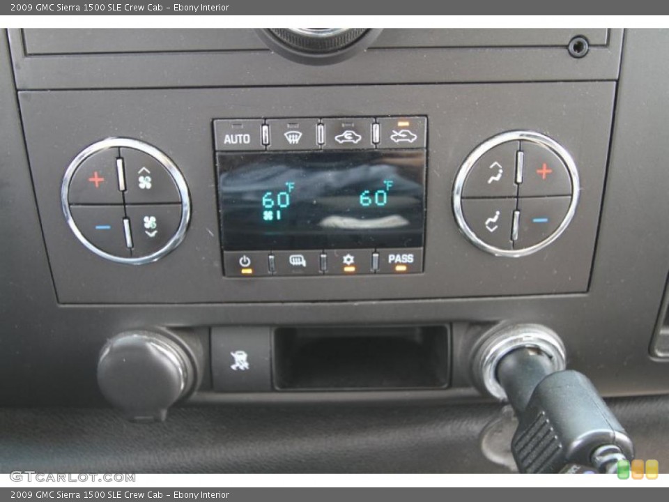 Ebony Interior Controls for the 2009 GMC Sierra 1500 SLE Crew Cab #48499999