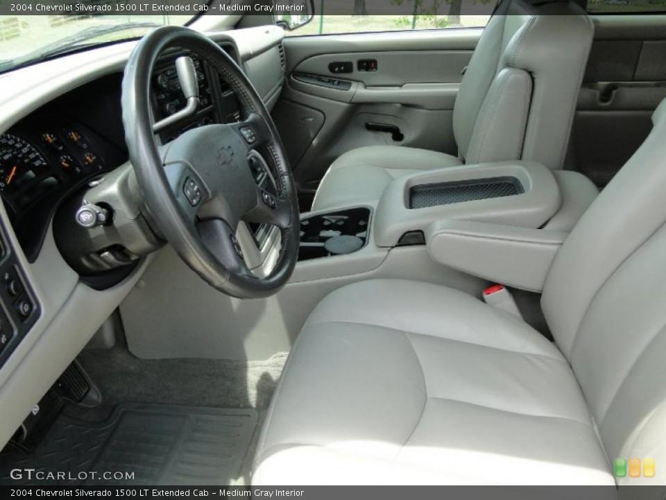 Medium Gray Interior Photo for the 2004 Chevrolet Silverado 1500 LT Extended Cab #48505446