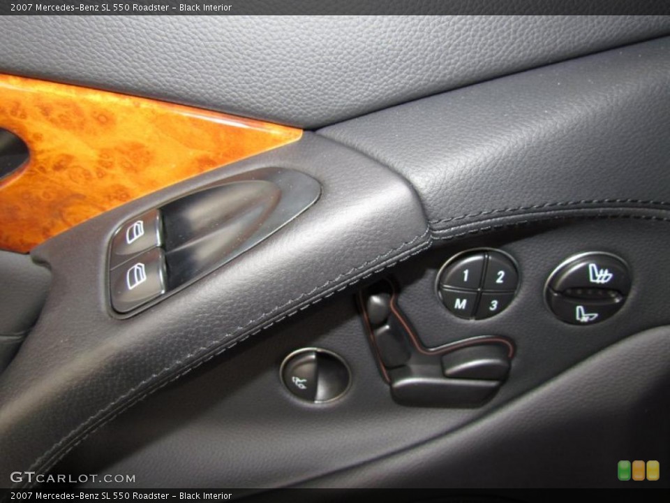 Black Interior Controls for the 2007 Mercedes-Benz SL 550 Roadster #48508590