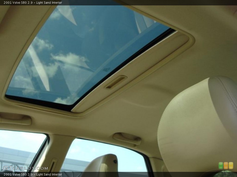 Light Sand Interior Sunroof for the 2001 Volvo S80 2.9 #48511816