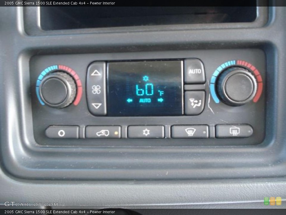 Pewter Interior Controls for the 2005 GMC Sierra 1500 SLE Extended Cab 4x4 #48513176