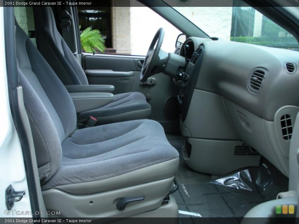 Taupe Interior Photo for the 2001 Dodge Grand Caravan SE #48514760