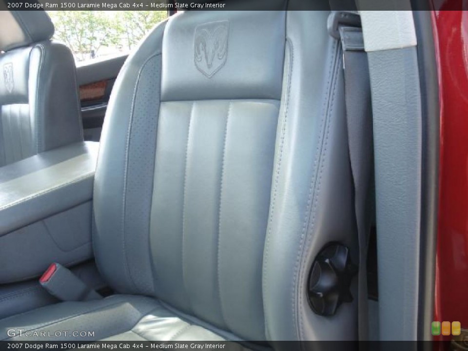 Medium Slate Gray Interior Photo for the 2007 Dodge Ram 1500 Laramie Mega Cab 4x4 #48515059