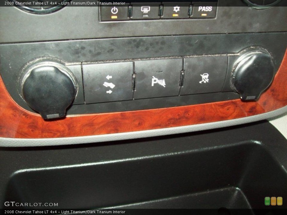 Light Titanium/Dark Titanium Interior Controls for the 2008 Chevrolet Tahoe LT 4x4 #48516763