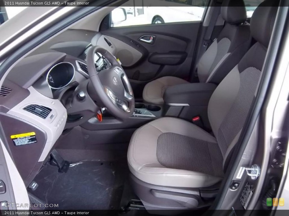 Taupe Interior Photo for the 2011 Hyundai Tucson GLS AWD #48522406