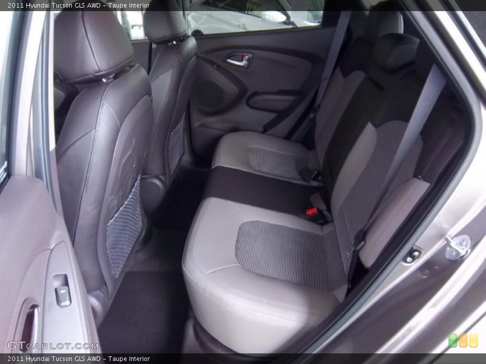 Taupe Interior Photo for the 2011 Hyundai Tucson GLS AWD #48522448
