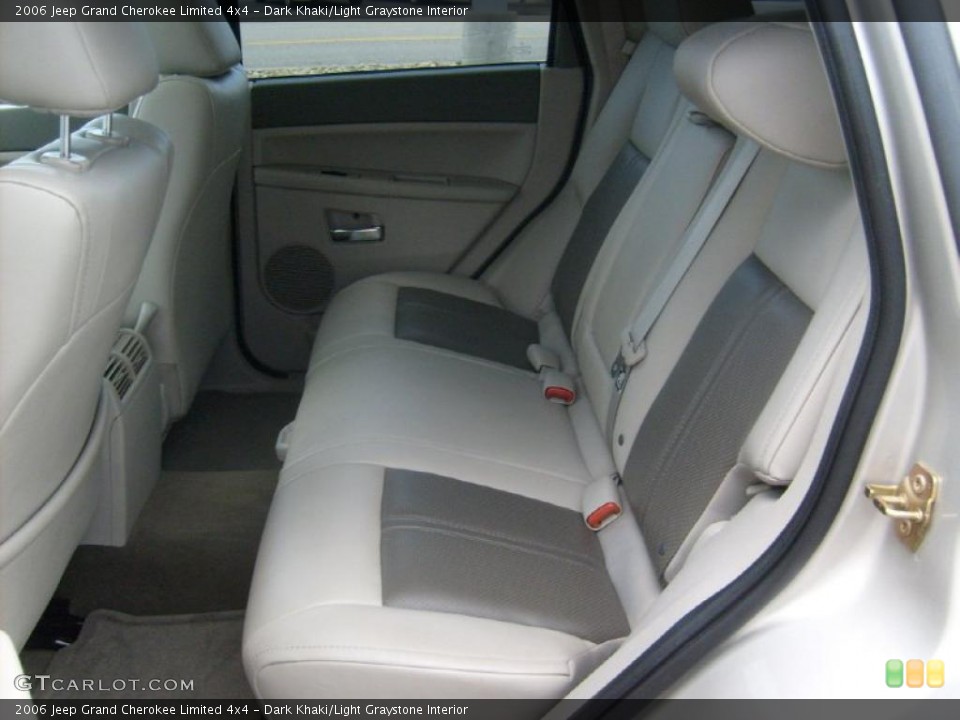 Dark Khaki/Light Graystone Interior Photo for the 2006 Jeep Grand Cherokee Limited 4x4 #48523342