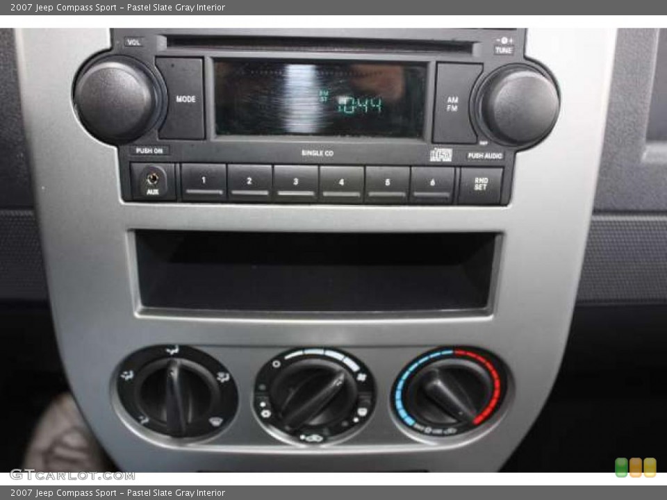 Pastel Slate Gray Interior Controls for the 2007 Jeep Compass Sport #48524605
