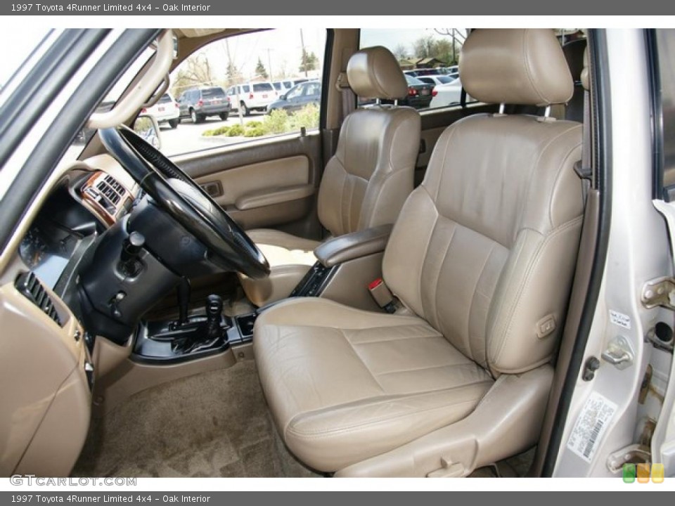 Oak Interior Photo for the 1997 Toyota 4Runner Limited 4x4 #48541394
