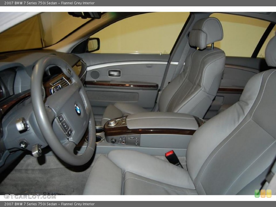 Flannel Grey Interior Photo for the 2007 BMW 7 Series 750i Sedan #48545270