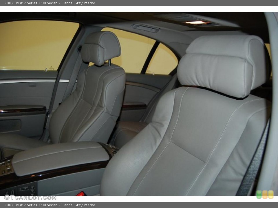 Flannel Grey Interior Photo for the 2007 BMW 7 Series 750i Sedan #48545279
