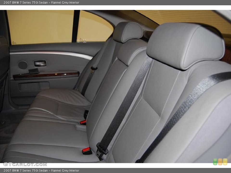 Flannel Grey Interior Photo for the 2007 BMW 7 Series 750i Sedan #48545330