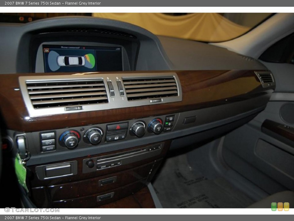 Flannel Grey Interior Controls for the 2007 BMW 7 Series 750i Sedan #48545388