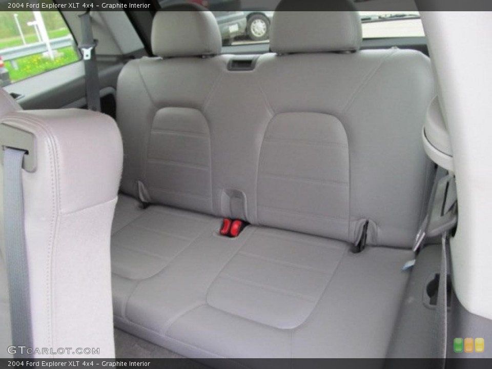 Graphite Interior Photo for the 2004 Ford Explorer XLT 4x4 #48548615