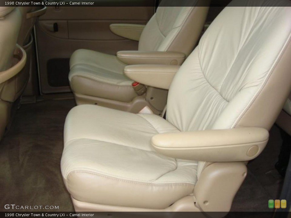 Camel Interior Photo for the 1998 Chrysler Town & Country LXi #48549662