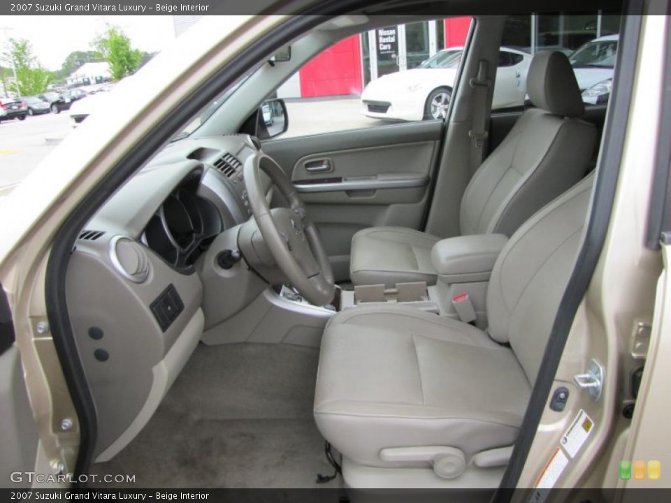 Beige Interior Photo for the 2007 Suzuki Grand Vitara Luxury #48552956