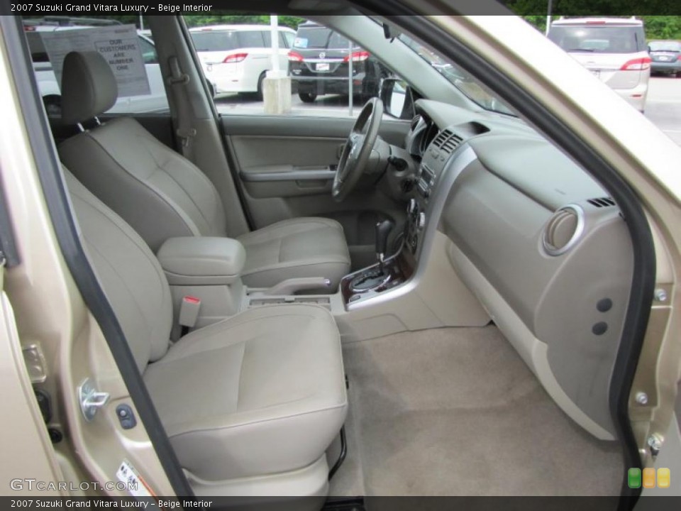 Beige Interior Photo for the 2007 Suzuki Grand Vitara Luxury #48553001