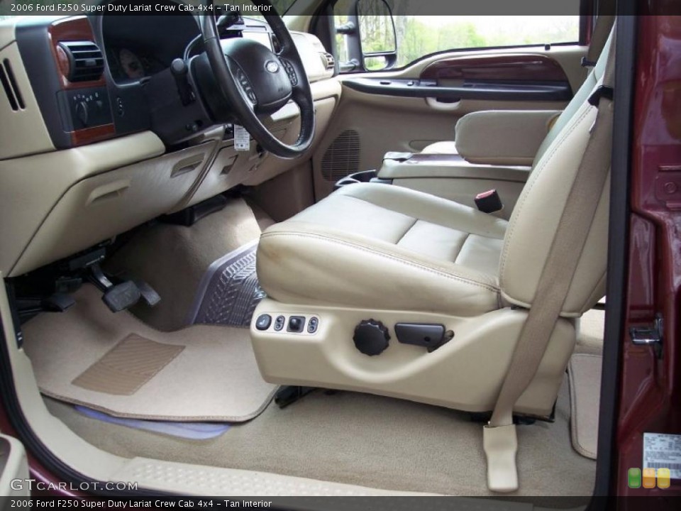 Tan Interior Photo for the 2006 Ford F250 Super Duty Lariat Crew Cab 4x4 #48554198