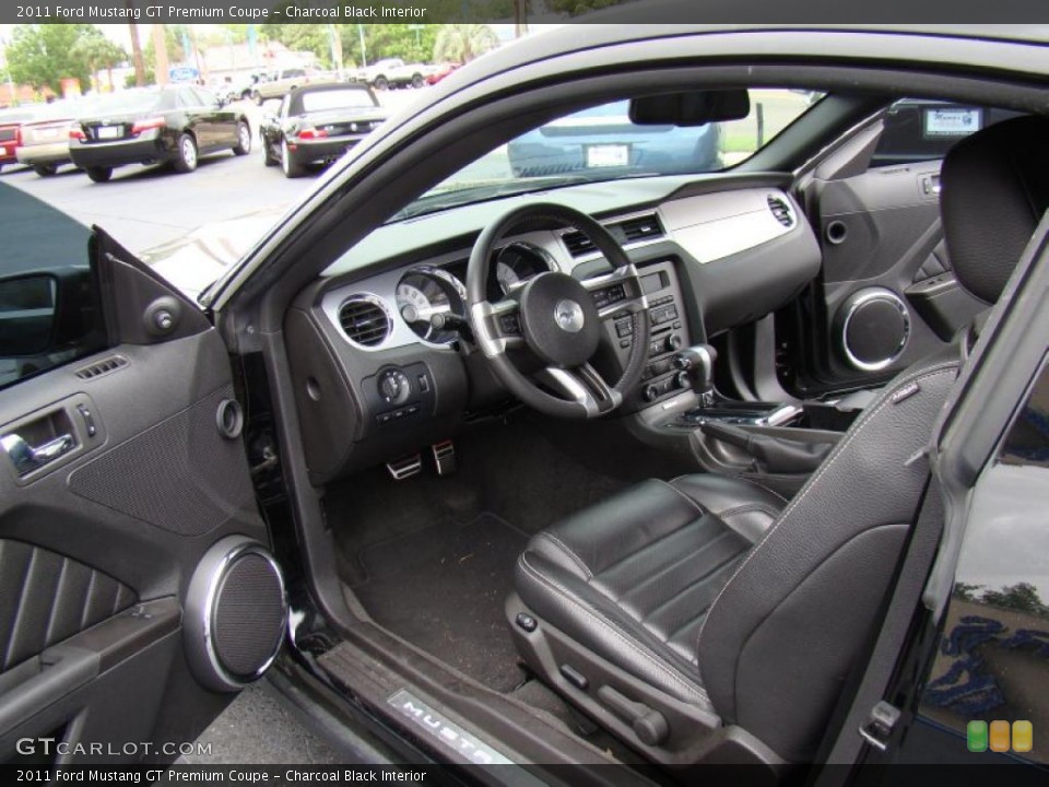 Charcoal Black Interior Photo for the 2011 Ford Mustang GT Premium Coupe #48557339