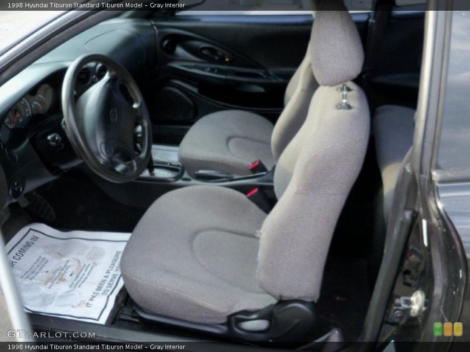 Gray Interior Photo for the 1998 Hyundai Tiburon  #48559613