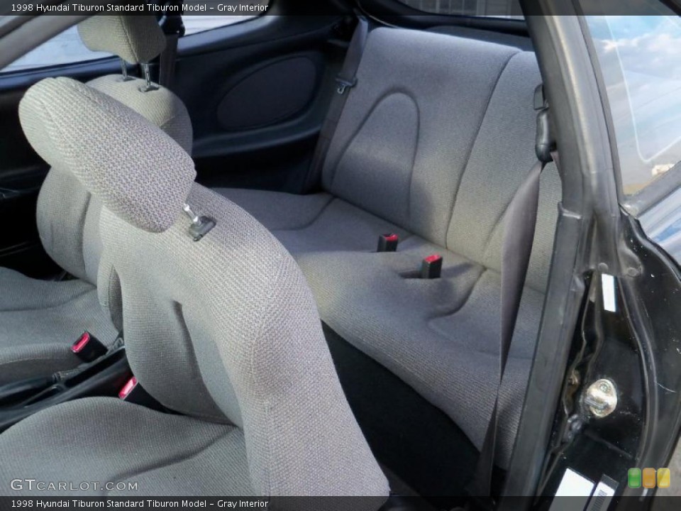 Gray Interior Photo for the 1998 Hyundai Tiburon  #48559637