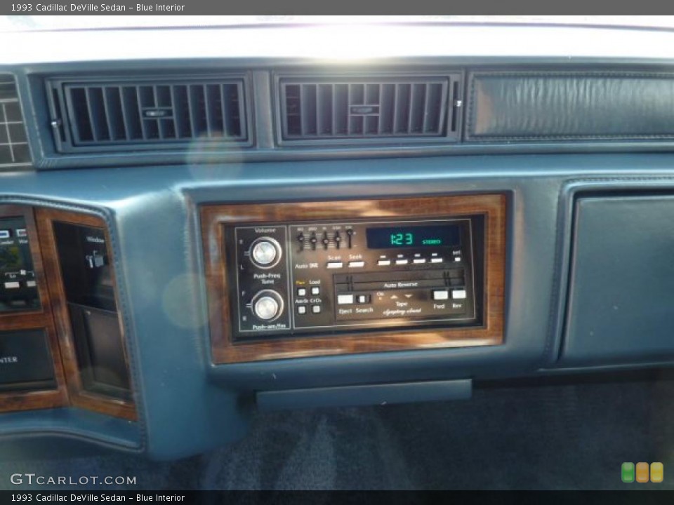 Blue Interior Controls for the 1993 Cadillac DeVille Sedan #48564499