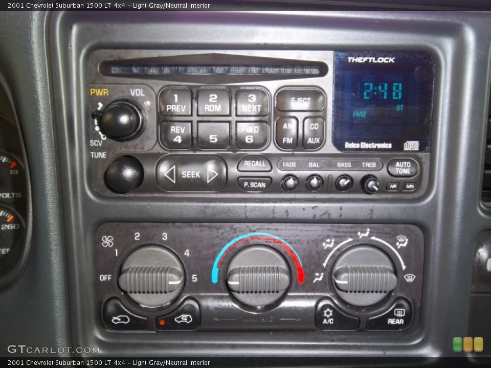 Light Gray/Neutral Interior Controls for the 2001 Chevrolet Suburban 1500 LT 4x4 #48571547