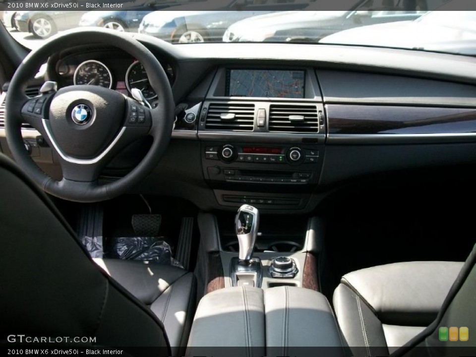 Black Interior Dashboard for the 2010 BMW X6 xDrive50i #48573359