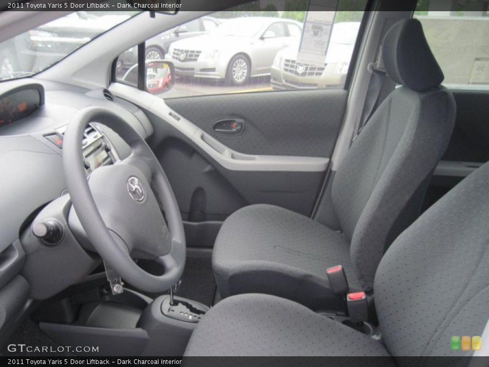 Dark Charcoal Interior Photo for the 2011 Toyota Yaris 5 Door Liftback #48573788