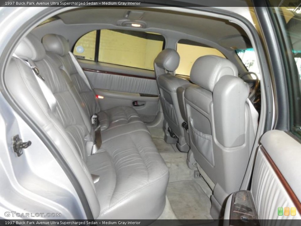 Medium Gray Interior Photo for the 1997 Buick Park Avenue Ultra Supercharged Sedan #48576425