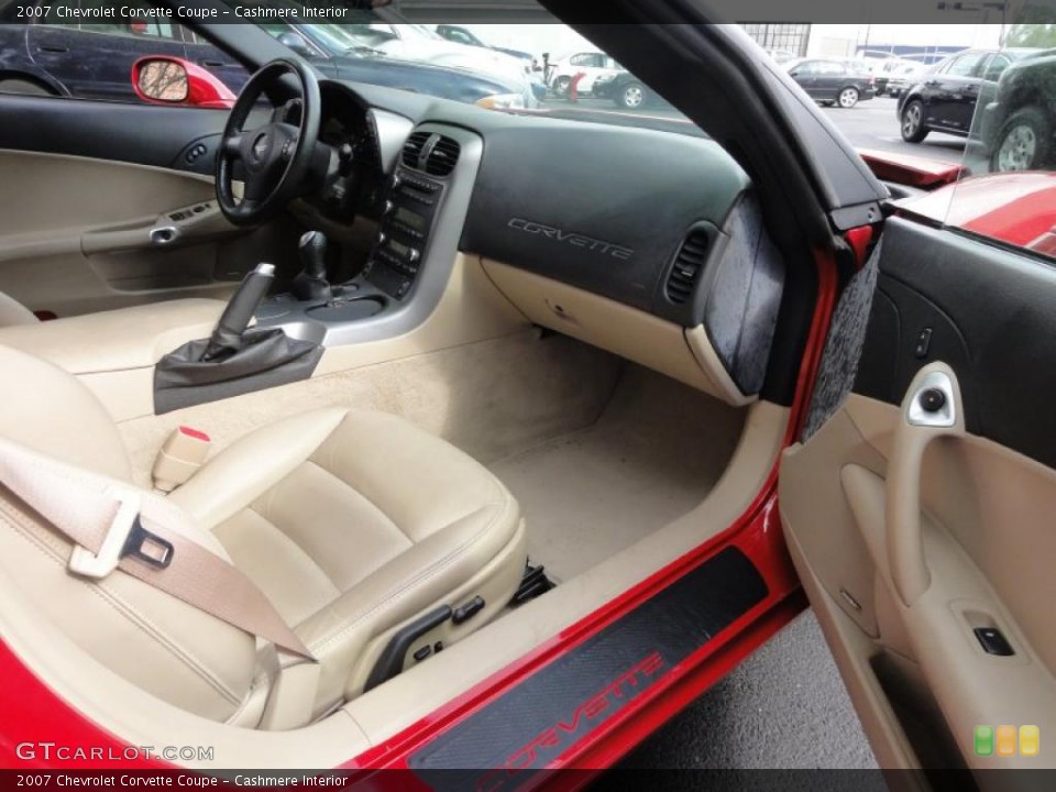 Cashmere Interior Photo for the 2007 Chevrolet Corvette Coupe #48577535