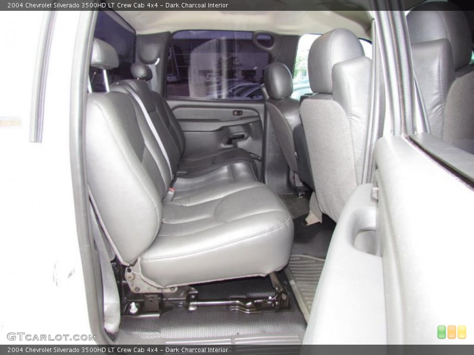 Dark Charcoal Interior Photo for the 2004 Chevrolet Silverado 3500HD LT Crew Cab 4x4 #48578552