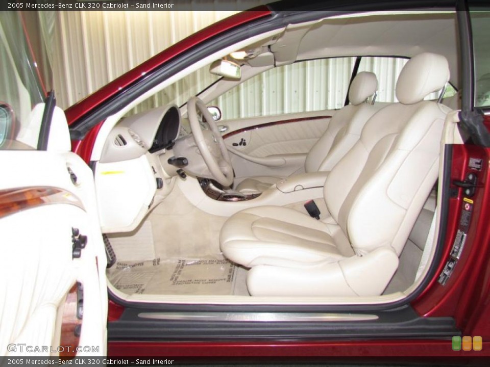 Sand Interior Photo for the 2005 Mercedes-Benz CLK 320 Cabriolet #48582628