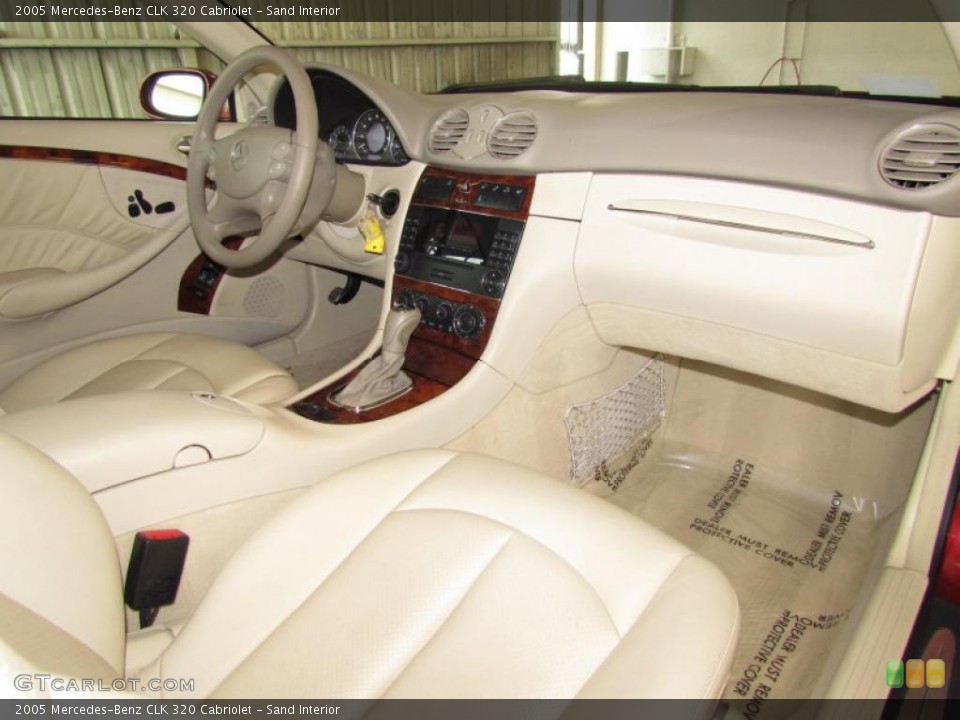 Sand Interior Photo for the 2005 Mercedes-Benz CLK 320 Cabriolet #48582745