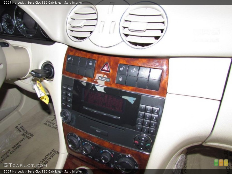 Sand Interior Controls for the 2005 Mercedes-Benz CLK 320 Cabriolet #48582762