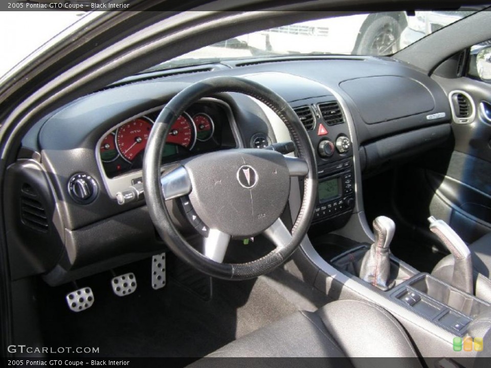 Black Interior Photo for the 2005 Pontiac GTO Coupe #48586117