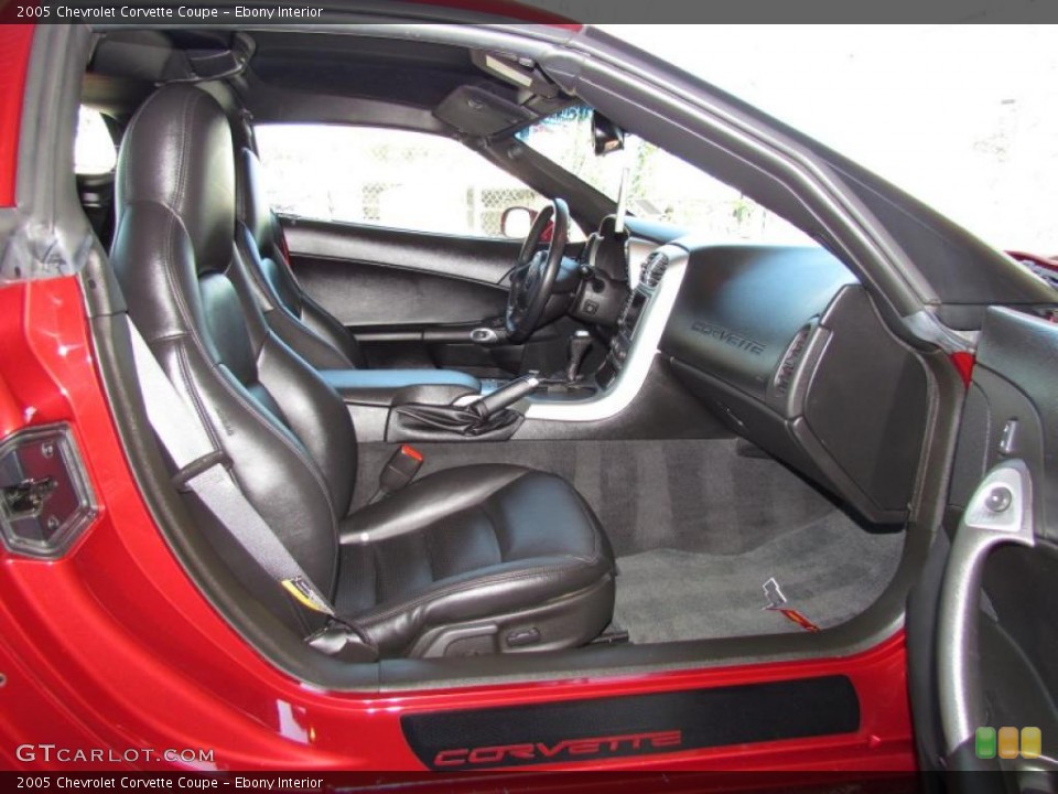 Ebony Interior Photo for the 2005 Chevrolet Corvette Coupe #48591100