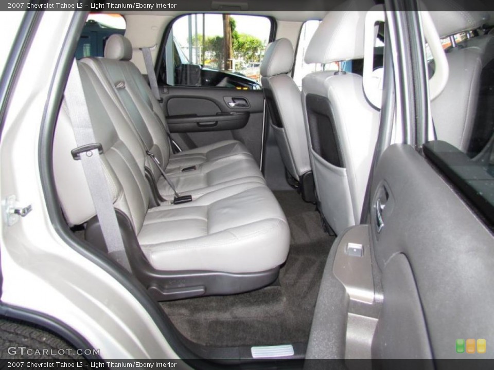 Light Titanium/Ebony Interior Photo for the 2007 Chevrolet Tahoe LS #48592165