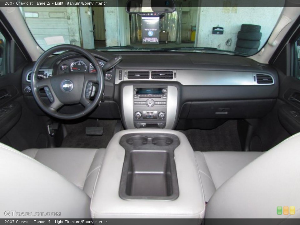 Light Titanium/Ebony Interior Dashboard for the 2007 Chevrolet Tahoe LS #48592210