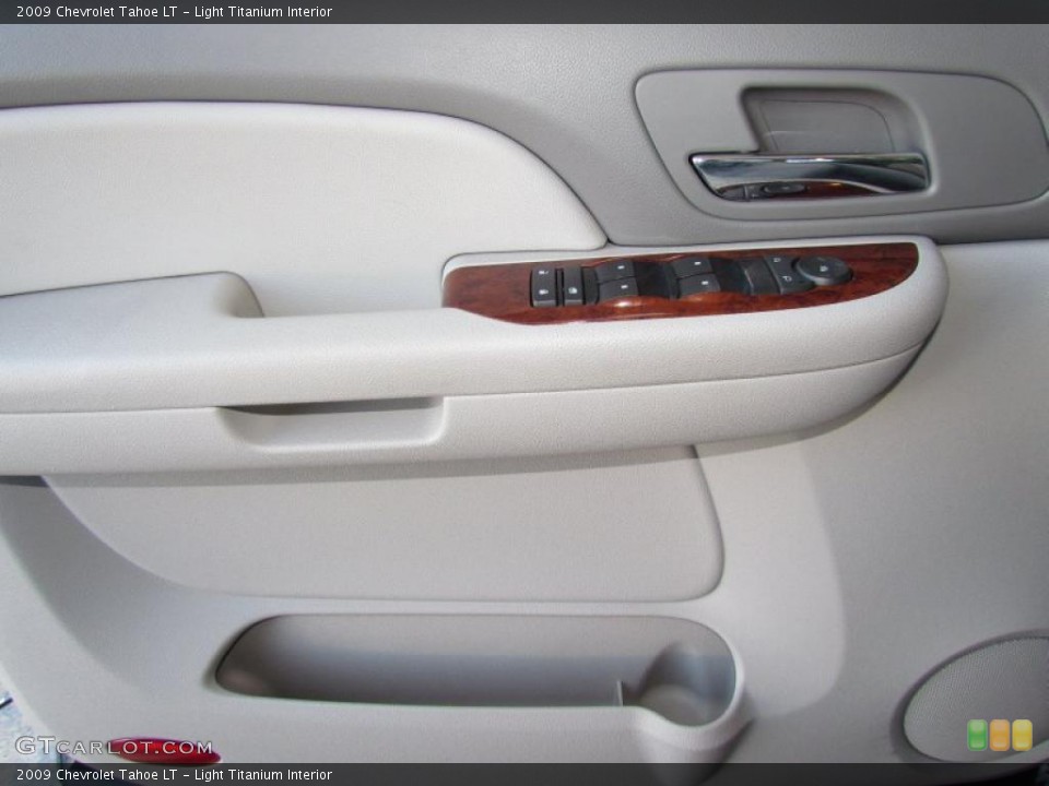 Light Titanium Interior Door Panel for the 2009 Chevrolet Tahoe LT #48593740