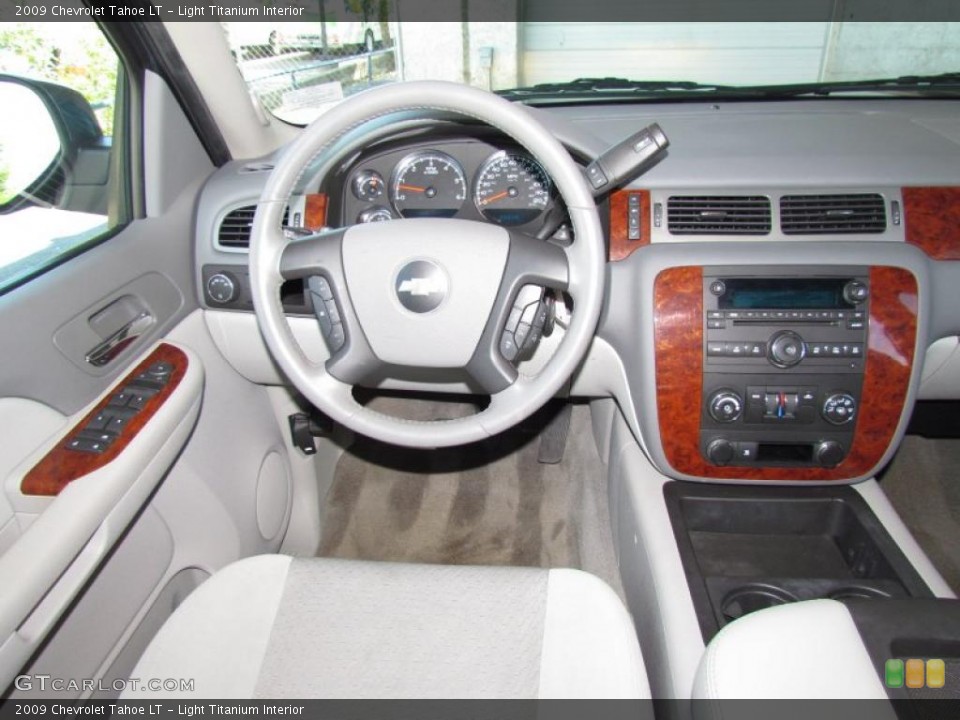 Light Titanium Interior Dashboard for the 2009 Chevrolet Tahoe LT #48593771