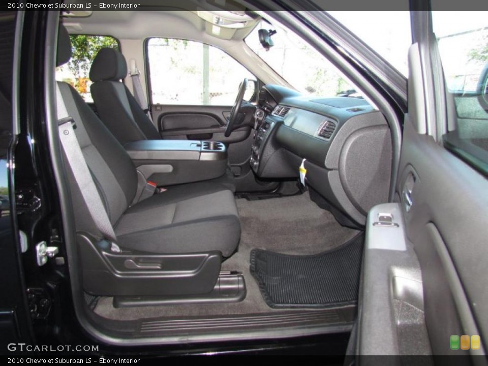 Ebony Interior Photo for the 2010 Chevrolet Suburban LS #48593983