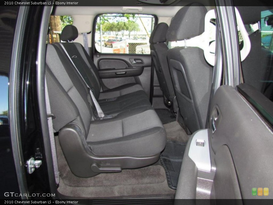 Ebony Interior Photo for the 2010 Chevrolet Suburban LS #48593994
