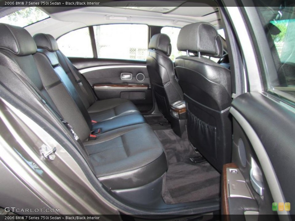 Black/Black Interior Photo for the 2006 BMW 7 Series 750i Sedan #48594316