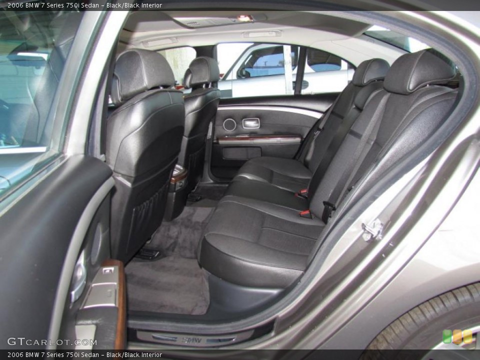 Black/Black Interior Photo for the 2006 BMW 7 Series 750i Sedan #48594328