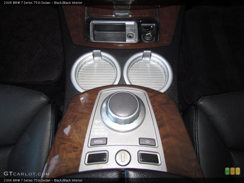 Black/Black Interior Controls for the 2006 BMW 7 Series 750i Sedan #48594454