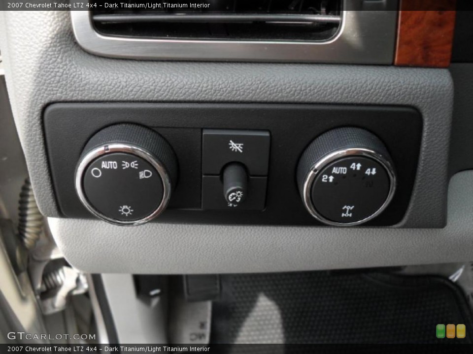 Dark Titanium/Light Titanium Interior Controls for the 2007 Chevrolet Tahoe LTZ 4x4 #48598243