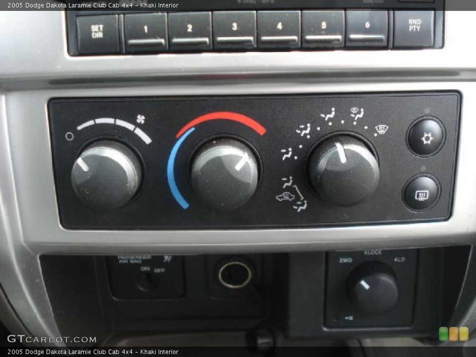 Khaki Interior Controls for the 2005 Dodge Dakota Laramie Club Cab 4x4 #48598948