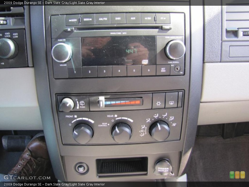 Dark Slate Gray/Light Slate Gray Interior Controls for the 2009 Dodge Durango SE #48602152